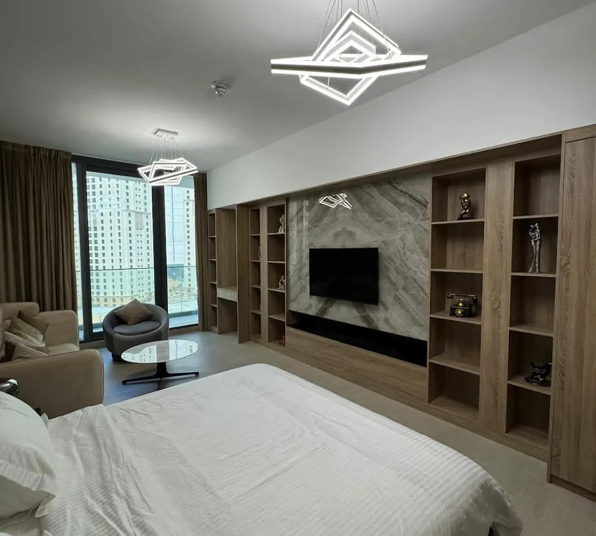 New Luxury Studio At Prestigious Liv Residence Dubai