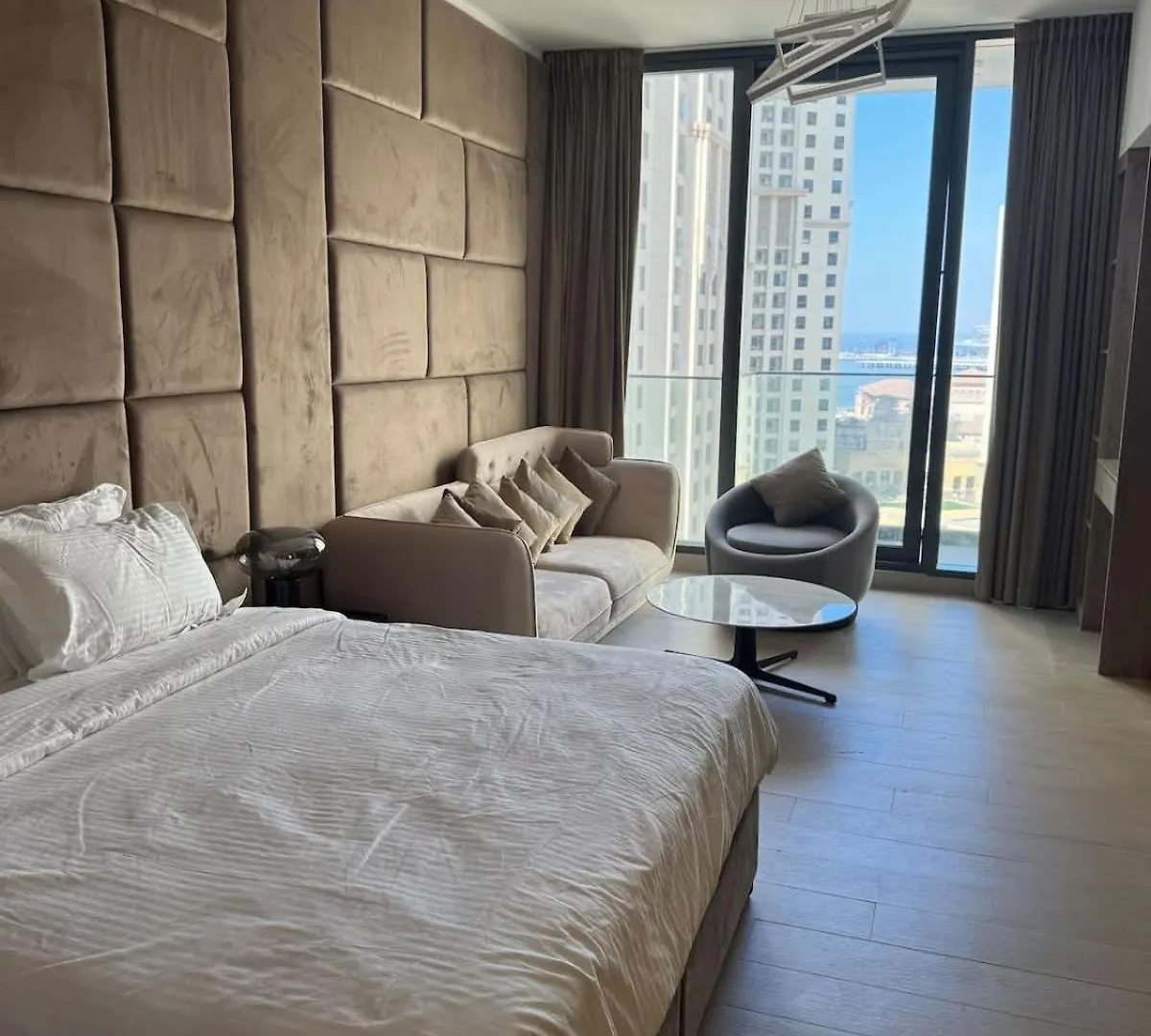 Apartment New Luxury Studio At Prestigious Liv Residence Dubai