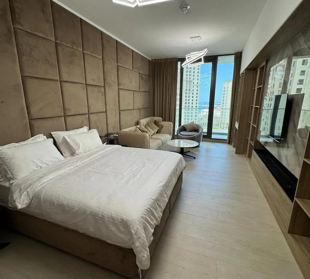 Apartment New Luxury Studio At Prestigious Liv Residence Dubai